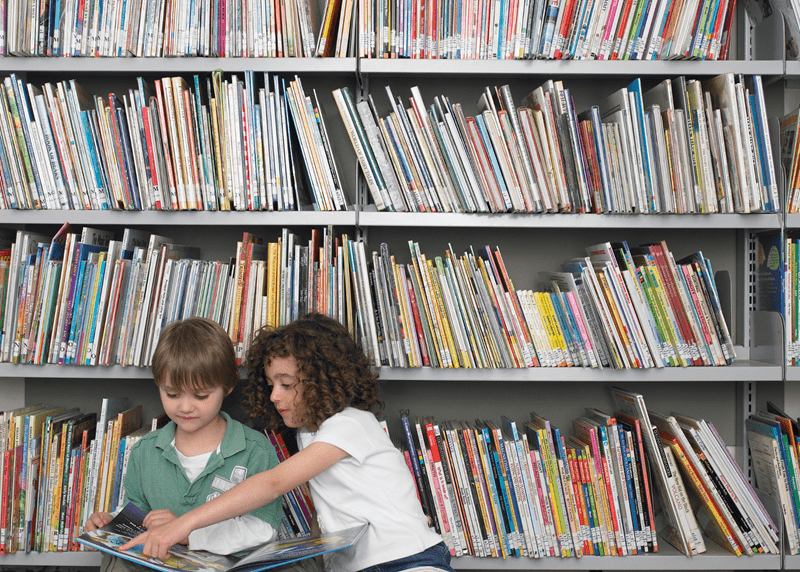 kids_in_library